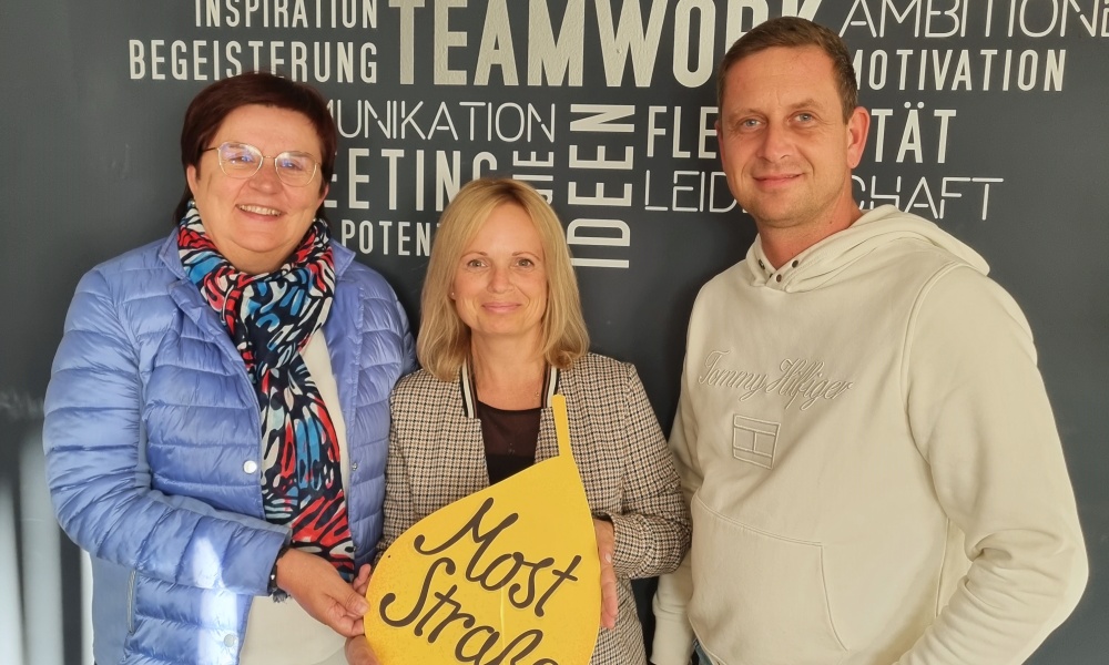 ©Moststraße Stefan und Sonja Emhofer freuen sich auf die Zusammenarbeit mit der Moststraße. ©Moststraße Stefan und Sonja Emhofer freuen sich auf die Zusammenarbeit mit der Moststraße.